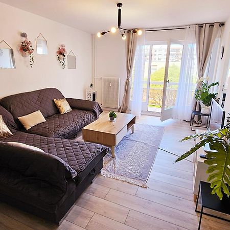 Logement Dans Residence - A 10 Km Du Centre Ville Et A 5 Minute Du Parlement Europeen Avec Parking Gratuit Hoenheim Exterior photo